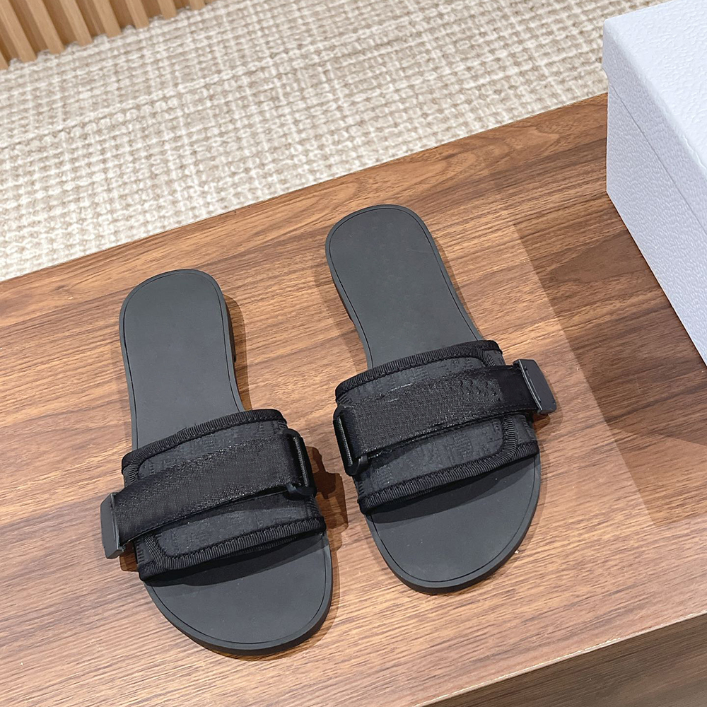

Designer brand Slippers Best Quality with Box Luxury Sandals and Women's Shoes Pillows Comfortable Copper Black Pink Summer Fashion Slide Beach Slippers, Colour 1