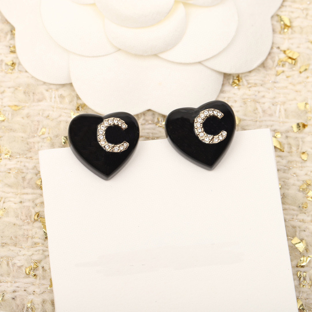 

2023 Luxury quality Charm heart shape with diamond stud earring in 18k gold plated have box stamp PS7100B