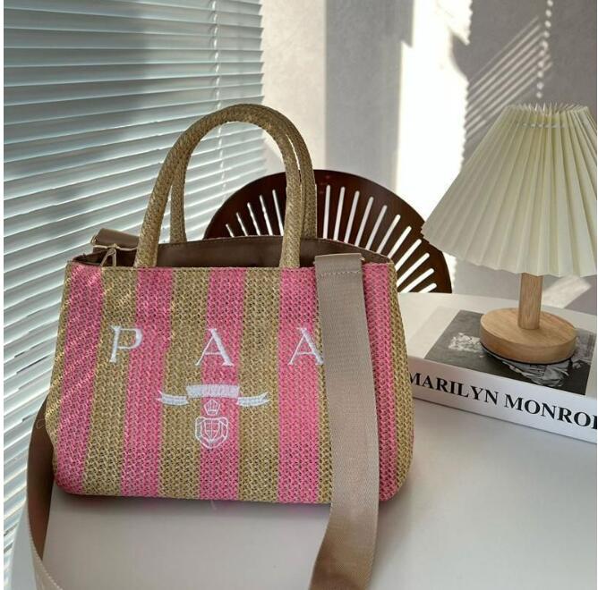 

Beach Bag Casual Rattan Large Capacity Totes Designer Wicker Woven Women Handbags Summer Beach Bali Straw Bags Lady Travel Big Basket Purse, Red