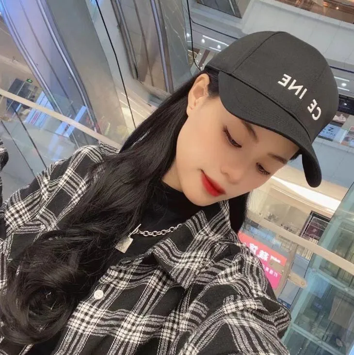 

T6 tps celins s designer caps High Qualityfull details silin metal buckle letter hardtop baseball hat lisa same star duck tongue hat mens and womens fashion ball caps, No caps