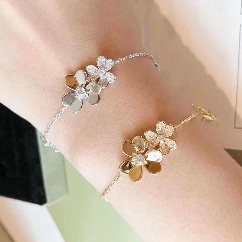

four leaf clover Bracelet Natural Shell Gemstone Gold Plated 18K designer for woman T0P highest counter Advanced Materials brand designer exquisite gift 019