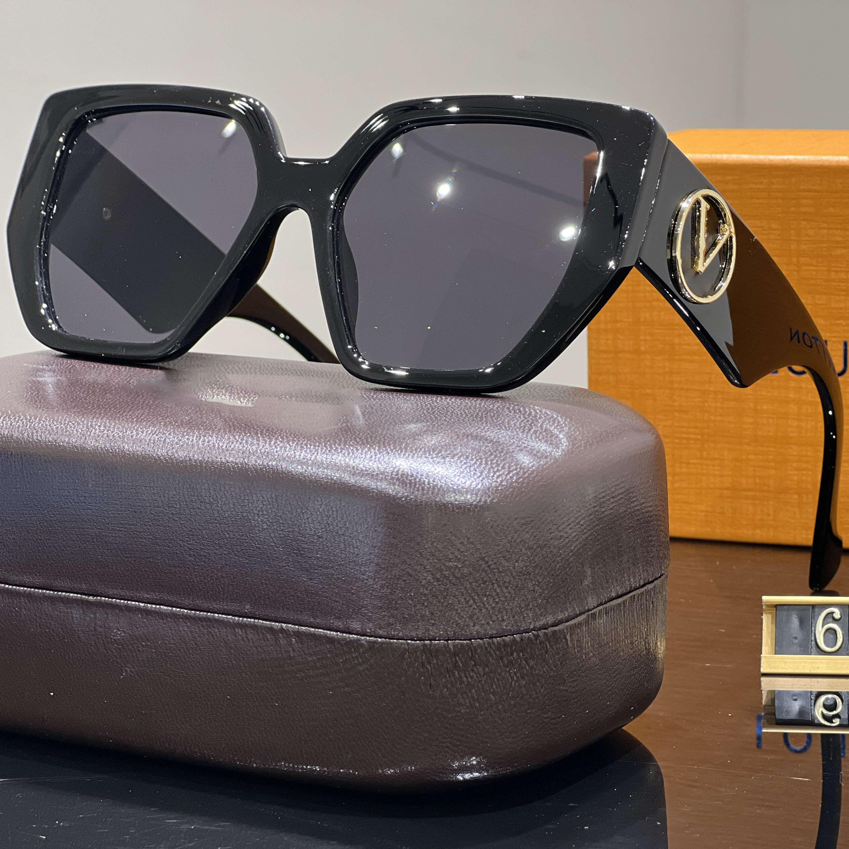 

Designer sunglasses for women classic brand luxury Fashion UV400 Goggle With Box High Quality sport travel beach pilot glasses Factory Store