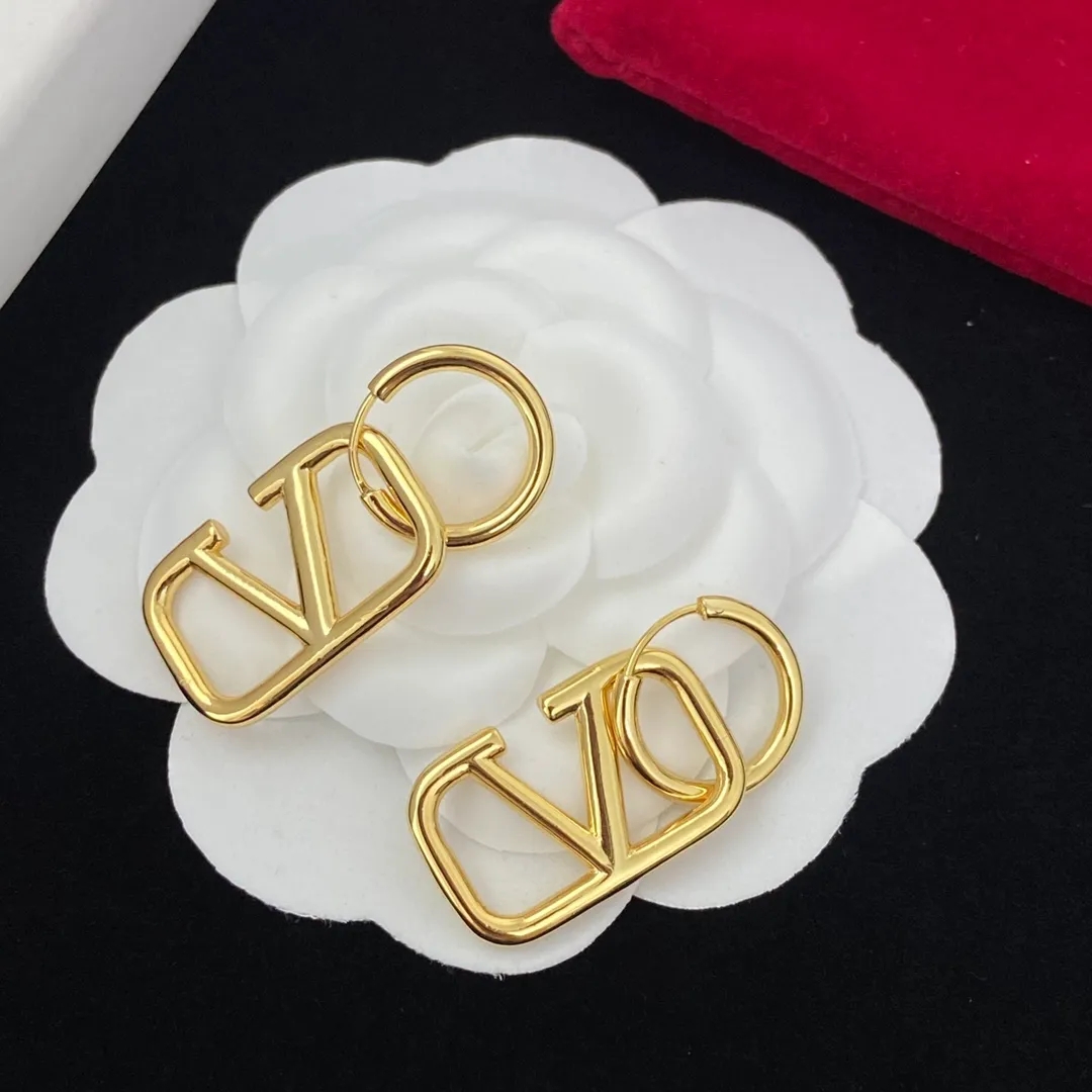 

Luxury earring Brand Pearl Earrings Fashion Designer 18K gold 925 Silver Pearl Wedding party jewelry accessories