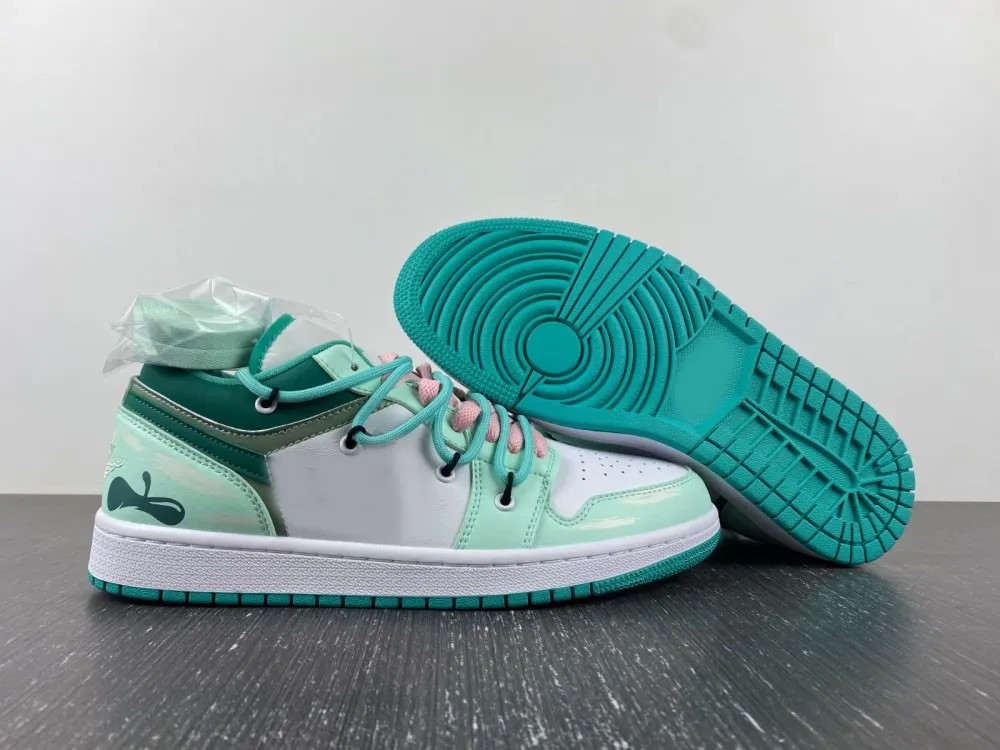 

Fast Shipping Designer Skatesborad Basketball Shoes Jumpman 1s Low Green Turquoise SP Outdoor Sneakers Fast Ship With Original Box Size Available