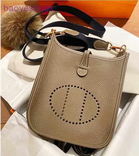 

Designer Bag 2023 Hollow Head Leather Grain Evelyn Bucket Bags Layer Cow Tote Lychee h Women's One Shoulder Cross Body 17cm En90 With Logo 9IBJ