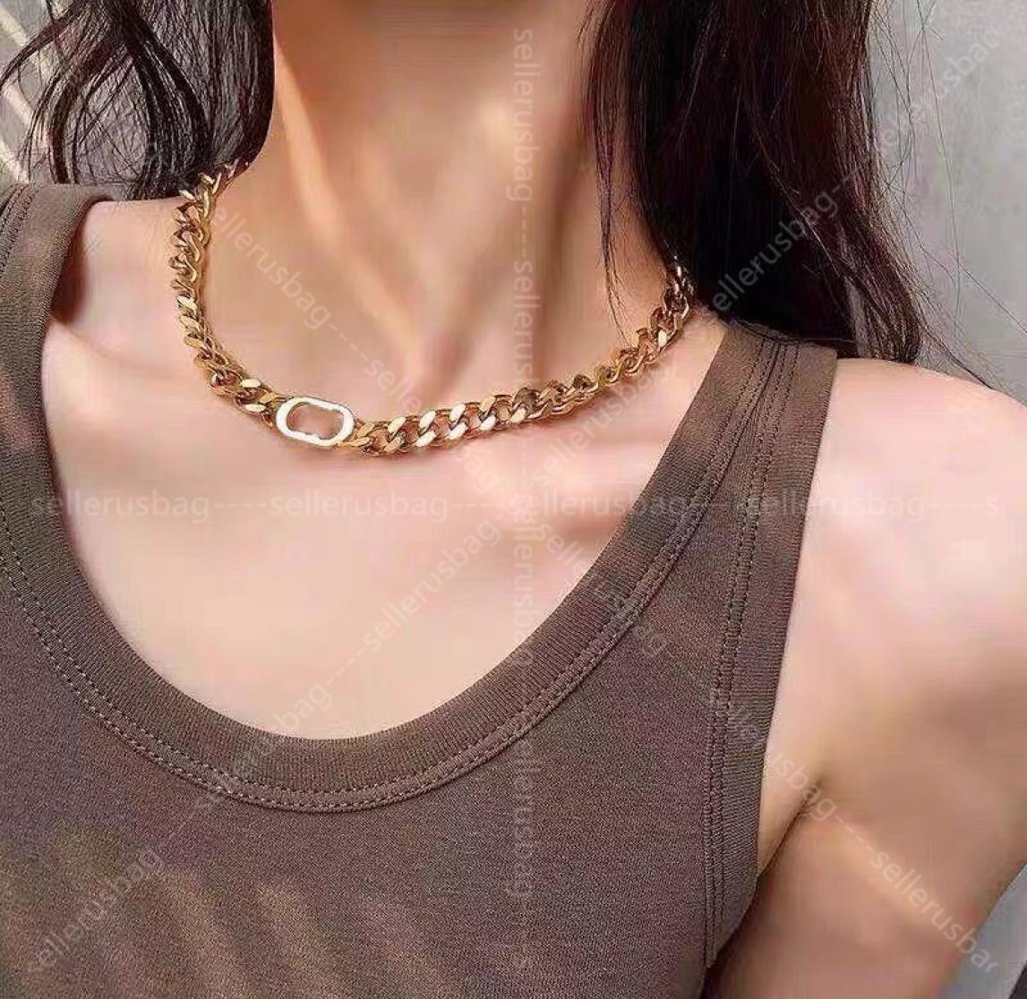 

2021 New Necklaces Women Retro Chokers Embellishment Bronze Charm Chain Jewelry Fashion Brass Bracelets Chains5625163