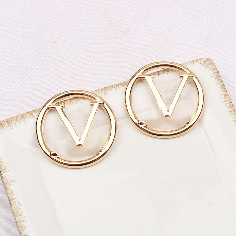 

Women Hoop Earrings 18K Gold Plated Luxury Brand Designers Round V Letters Stud Clip Chain Big Circle Geometric Famous Earrings Wedding Christmas Holiday Gifts 8266