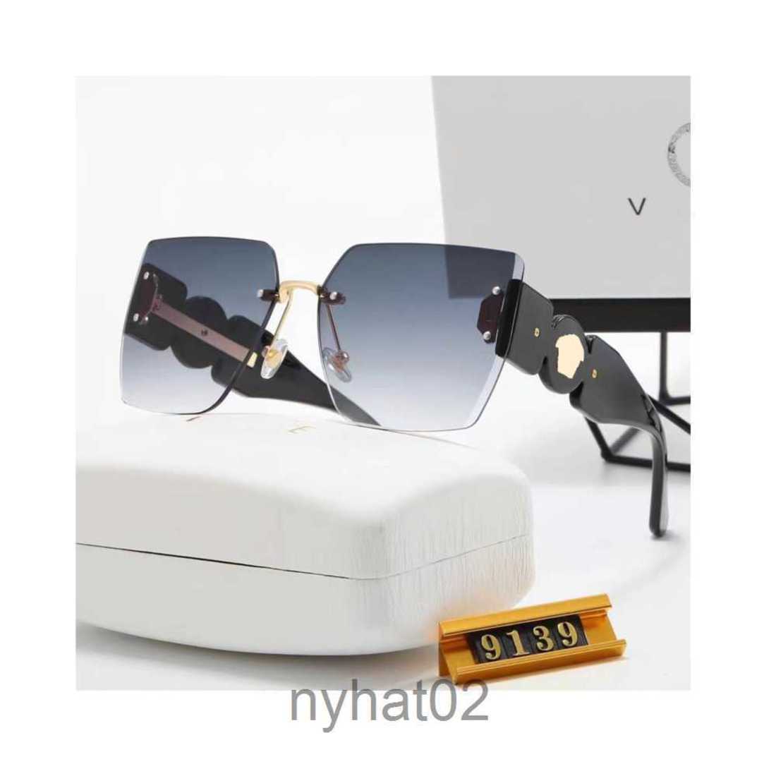 

Designer Versage Sunglasses Cycle Luxurious Fashion Sports Polarize Square Sunglass For Mens Womans Vintage Baseball New Rimless Driving Black Sun Glasses