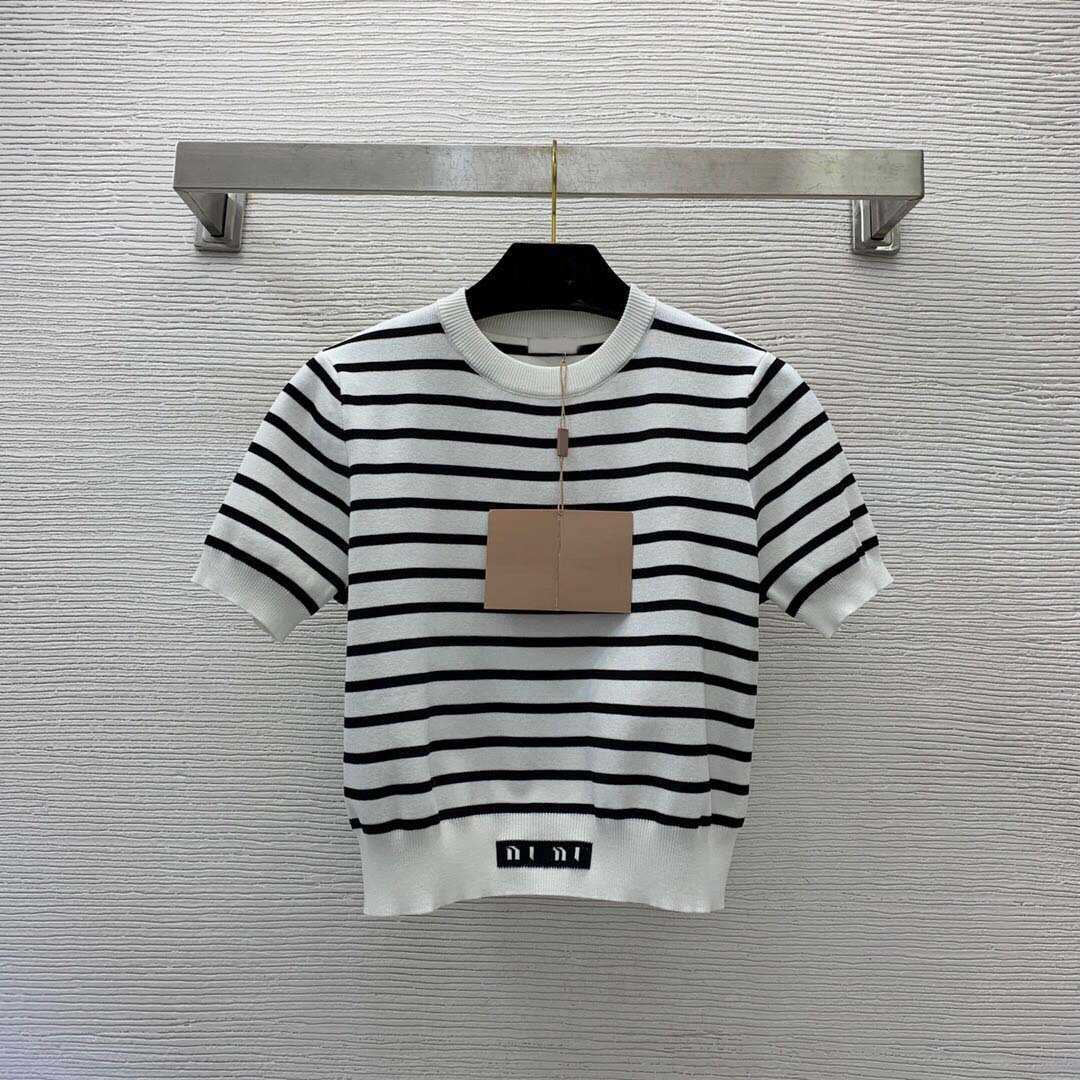 

23ss Womens Knits women designer clothes New Black and White Stripe Round Neck Pullover Short Sleeve Short Knit Women' Top High quality Women clothes, Graph color