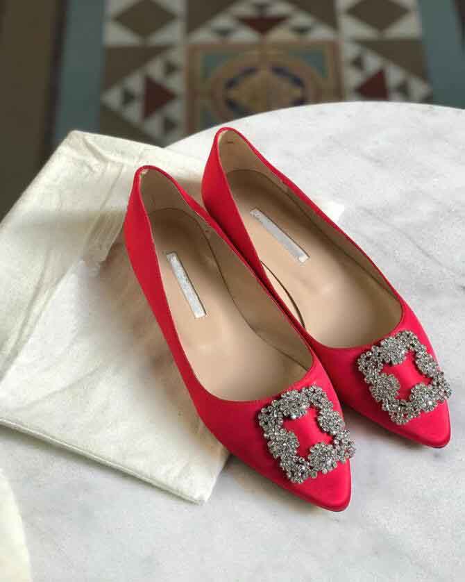 

Elegant Hangisi Sandals Women dress Ballet flats HANGISI FLAT Jewel strass buckle Pointed Toe Ballerinas Flats Party lady's Sexy Walking With box