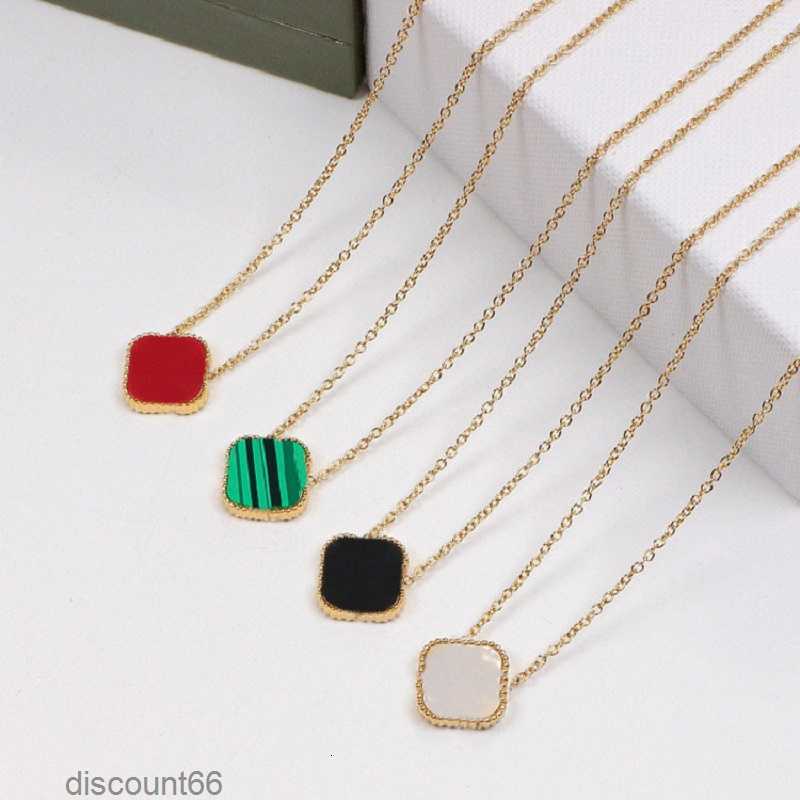 

Womens Designer Necklace Four-leaf Clover Single Flower Necklace Fashion Steel 18K Rose Gold Necklaces JewelryDVT1