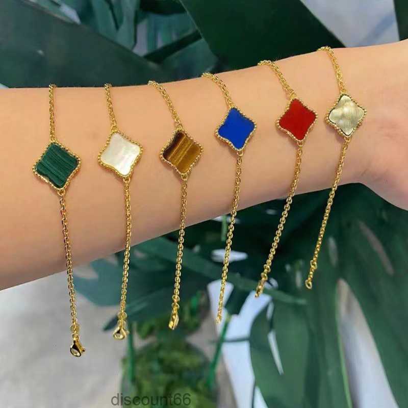 

Fashion lucky flower Bracelet four leaf clover bracelets designer for women designer jewelry 18K Gold Silver Plated Agate Diamond Chain Barcelets Wedding GiftA9PS