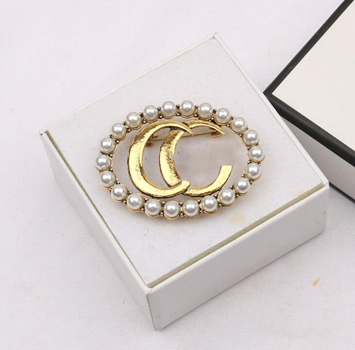 

20style Luxury Brand Designer Letter Pins Brooches Channel Women Multi Colors Cape Buckle Brooch Suit Pin Wedding Party Jewelry Accessories Gifts