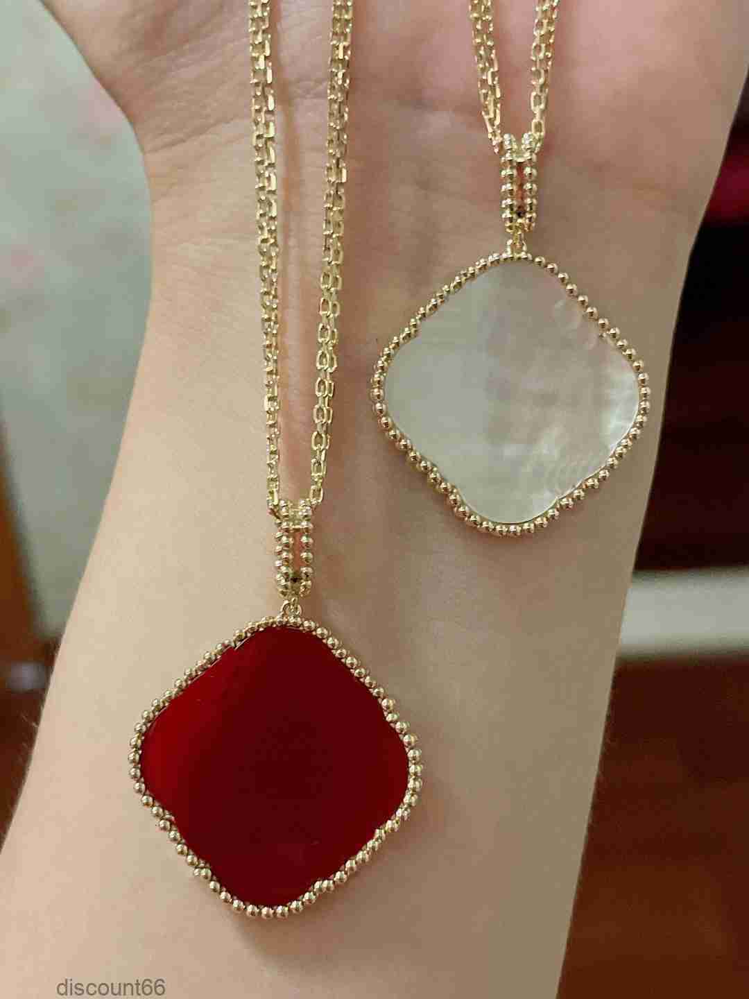 

Designer Pendant Necklaces for women Elegant 4/ Four Leaf Clover Big flowers Necklace Choker chains Designer Jewelry074I