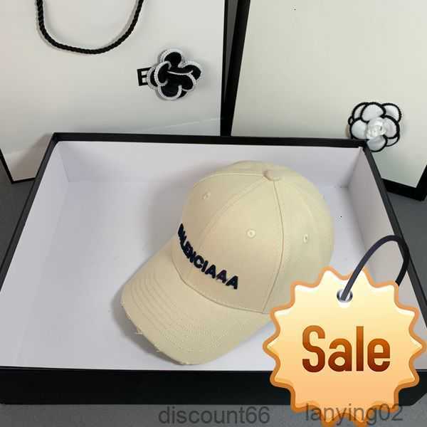 

Ball Caps Couple Sports Designer Women Fashion Hole Casquette Outdoor Sunshade Warmth Letter Embroidery 3d Cap 2PYCYQ85J, Black