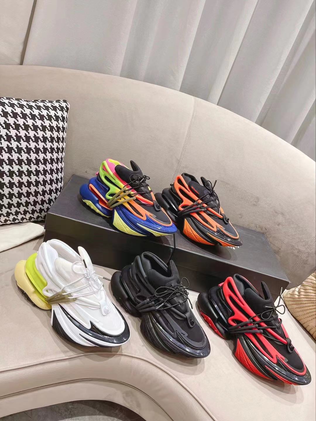 

NEW Unicorn Sneaker Yacht Iron Shoes Boat Designer Sneakers Men Women Top Quailty Shoes Metaverse Low-top Trainers Neoprene Leather Size 35-45