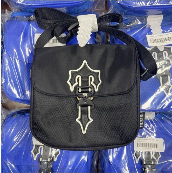 

Woman Trapstar messenger nylon Crossbody Bag womens mens Rapper UK HOT Trapstars IRONGATE COBRA T Luxury Designer Handbag Shoulder clutch Waterproof RUCKSACK Bags, Black