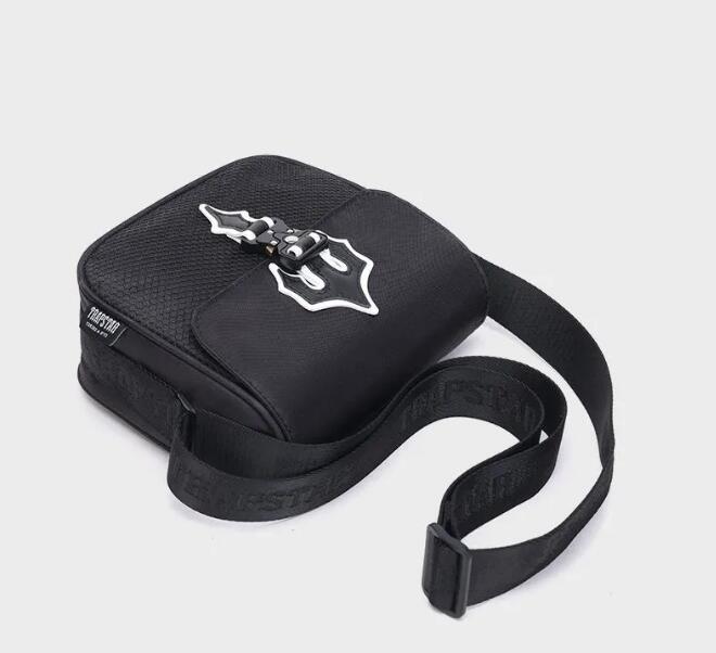 

Men's Messenger Bags nylon Reflective Waterproof Postman Bag luxury Trapstar Hip hop Shoulder Bags IRONGATE COBRA T Crossbody totes Rapper womens Rock hobo handbag, Black