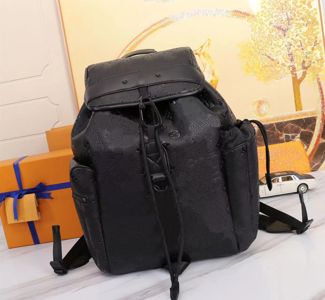 

Luxury Discovery Backpack Bag Zipper Shadow Embossed Monograms leather Satchels Bag Designer Fashion Casual Tote Bags Lady Classic Laptop School Bag M43680, Black