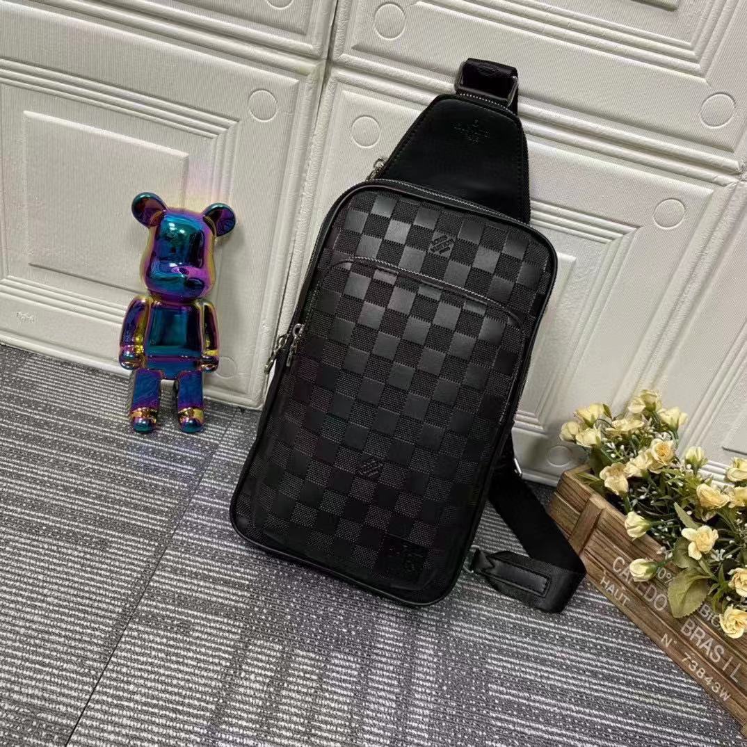 2023 LV Bags designers de luxe Sac à main en cuir véritable de qualité supérieure avec bandoulière Sac à main Pendentif en métal Épaules