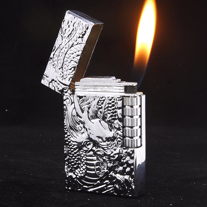 

Embossed Dragon Gas Butane Can Be Refilled Lighter Gas Wheel Lighter Metal Embossed Flat Bright Sound Cigarette Cigar Lighter Gas Man Gift No Gas