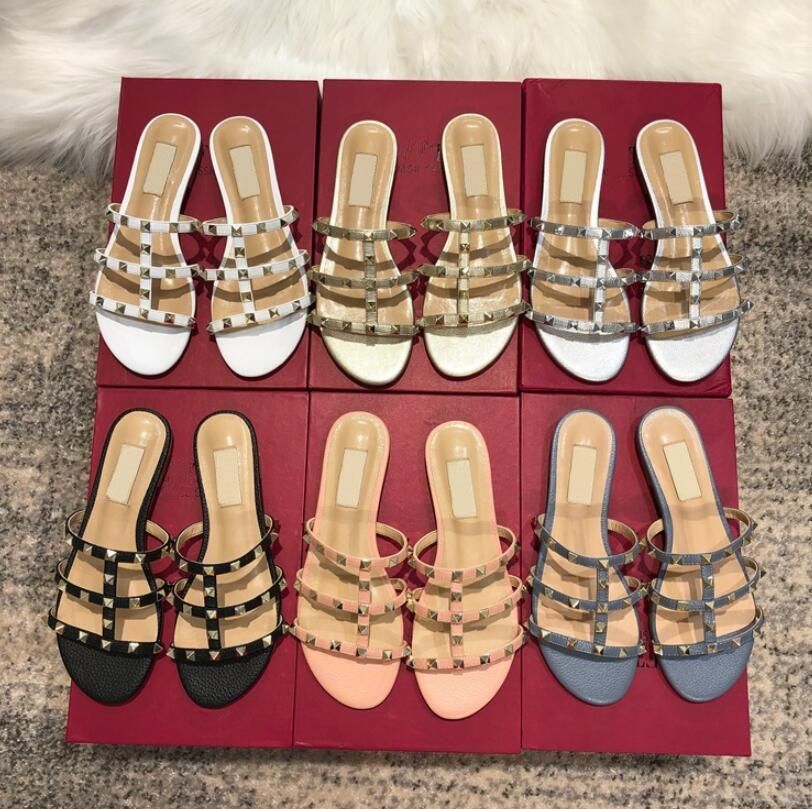 

Women Jelly Flat Sandals V Bow Flip Flops Studded Beach Shoes Rivet Slippers Nude Thong Sandals Fashion 2023