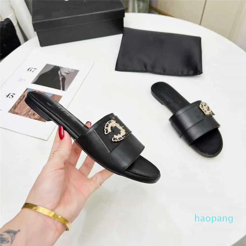

Luxurys Shoes Slipper slides Women Fashion channel Classic sandals Heatshoes Platform Beach lightweight slippers ccity resorts platform
