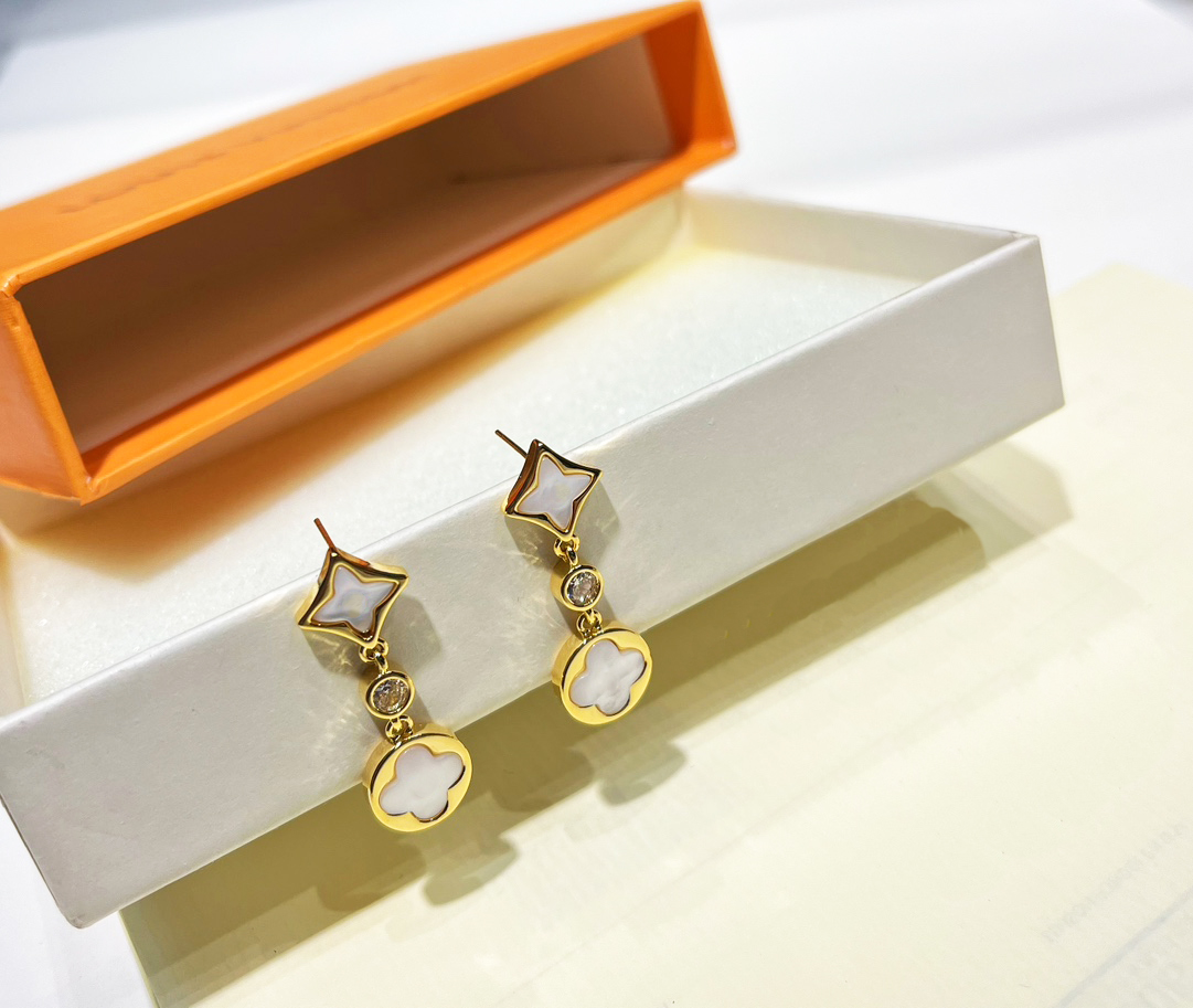

Earrings Designer for woman 18K Gold Plated Luxury Brand dangle Stud earrings Women Wedding Party Jewelry