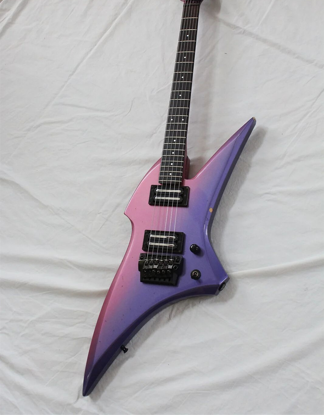 

6 Strings Unusual Shape Electric Guitar with Rosewood Fingerboard Black Hardware Provide customized services