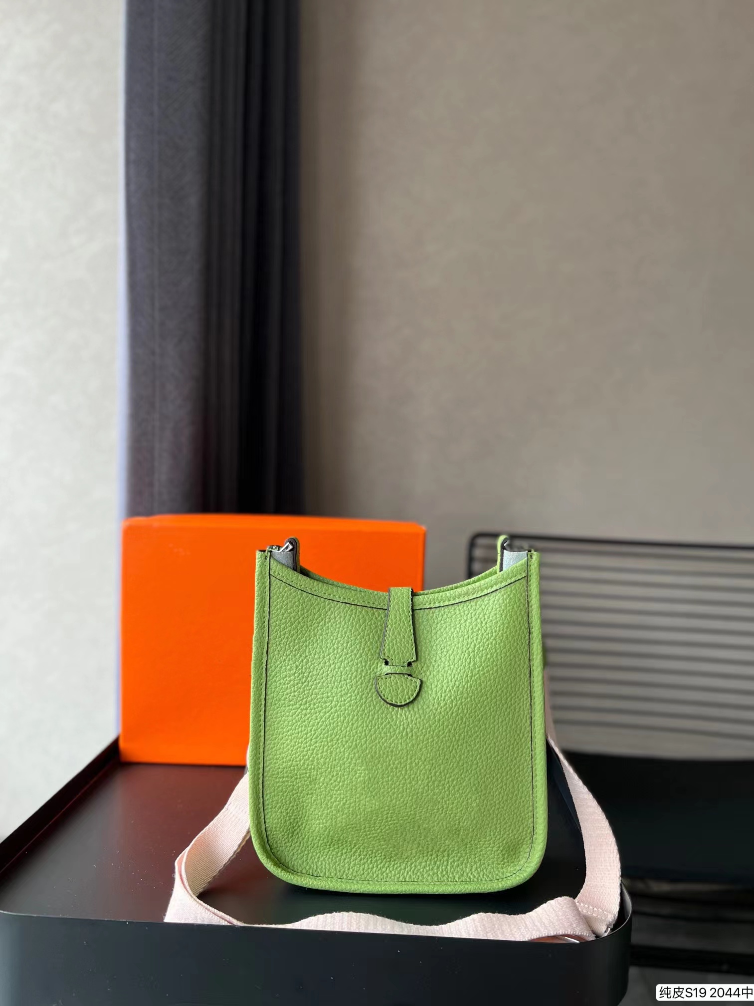 

5a High quality leather Hemes Evelyn Designer Bag Tote Bag Handmade wax Thread Mini Lychee Togo Leather Shoulder Letter Make Stewardess Ladies, Clear
