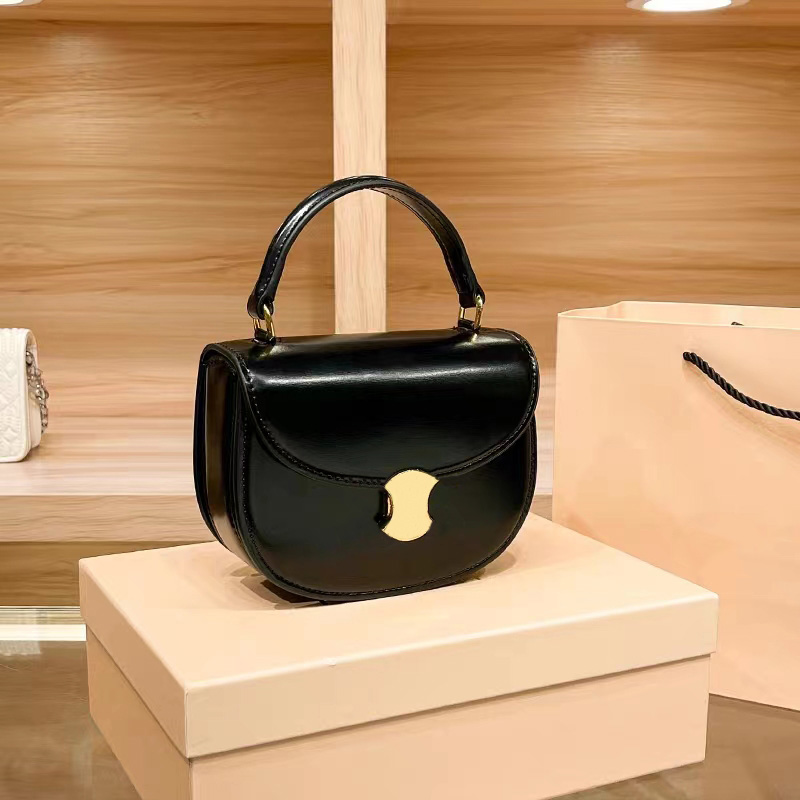 

Glossy Elegant Wallet Purse square Cross Body Bags Luxurys Cattlehide Totes bag famous Designer Chain Solid Cross Body Shoulder Bags, Red