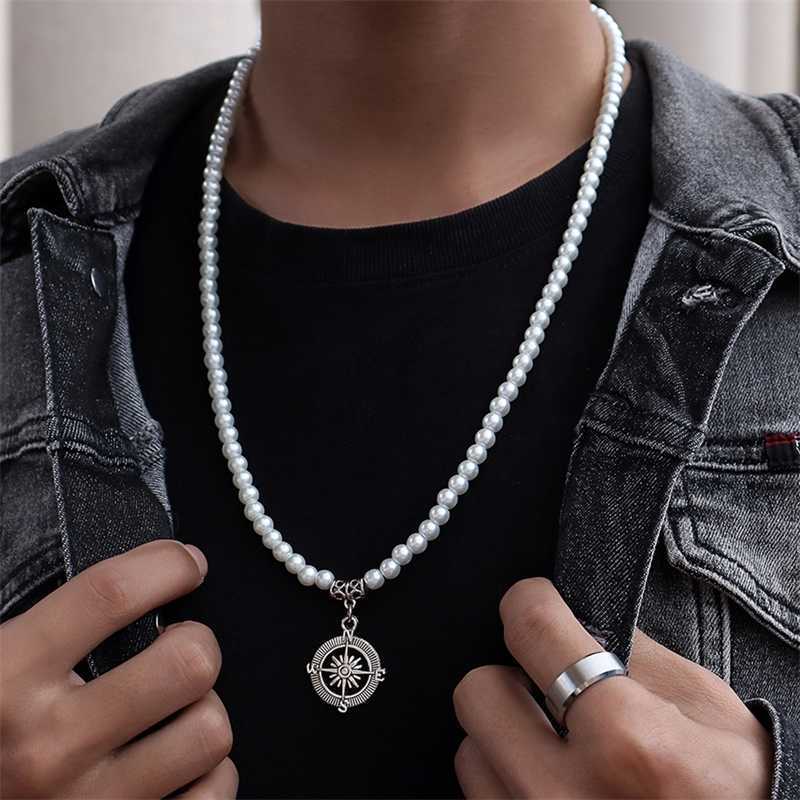 

Beaded Necklaces 2023 New Compass Pendant Necklace Men Handmade Vintage Imitation Pearls Stone for Jewelry Gift 230613