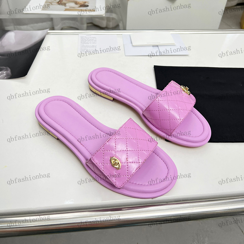 

Designer Womens Slippers Flat Sandals Patent Leather Diamond Check Gold Hardware Metal C Buckle Adjustable Foot Width Outdoor Beach Shoes Mule Small Gold Heel 35-40, Black
