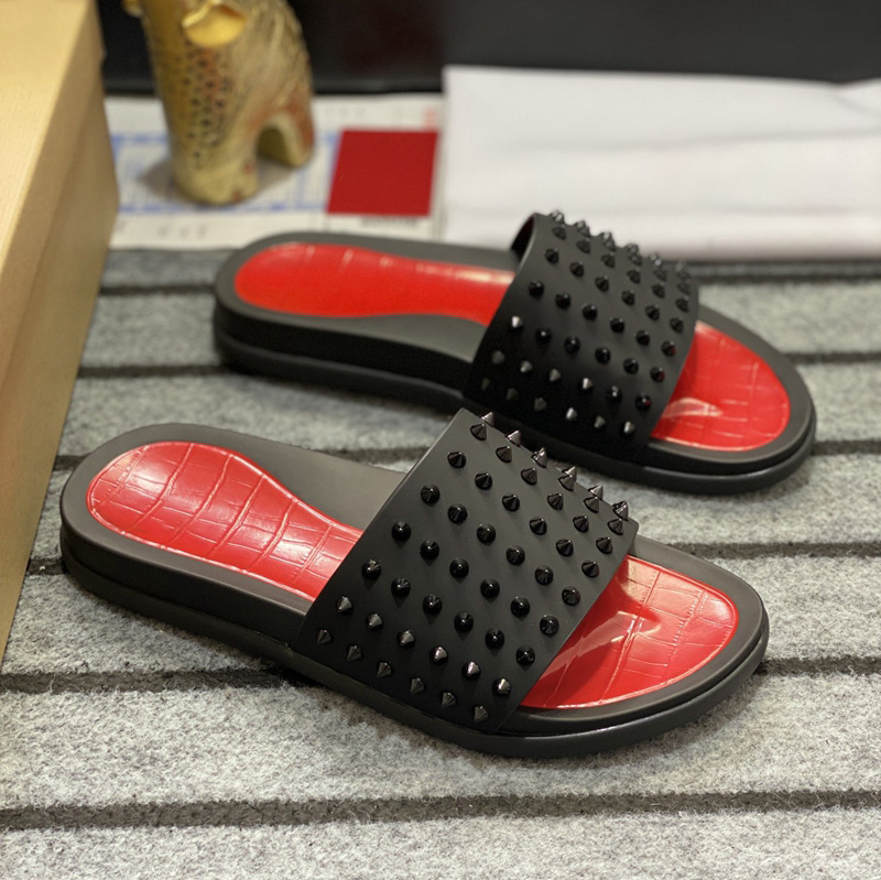 

Mens Studs Slippers Flat Spikes Slide Oversize Pool Sandals Thick Bottom Spike Mule Platform Beach Slipper Summer Casual Fashion Rubber Sole