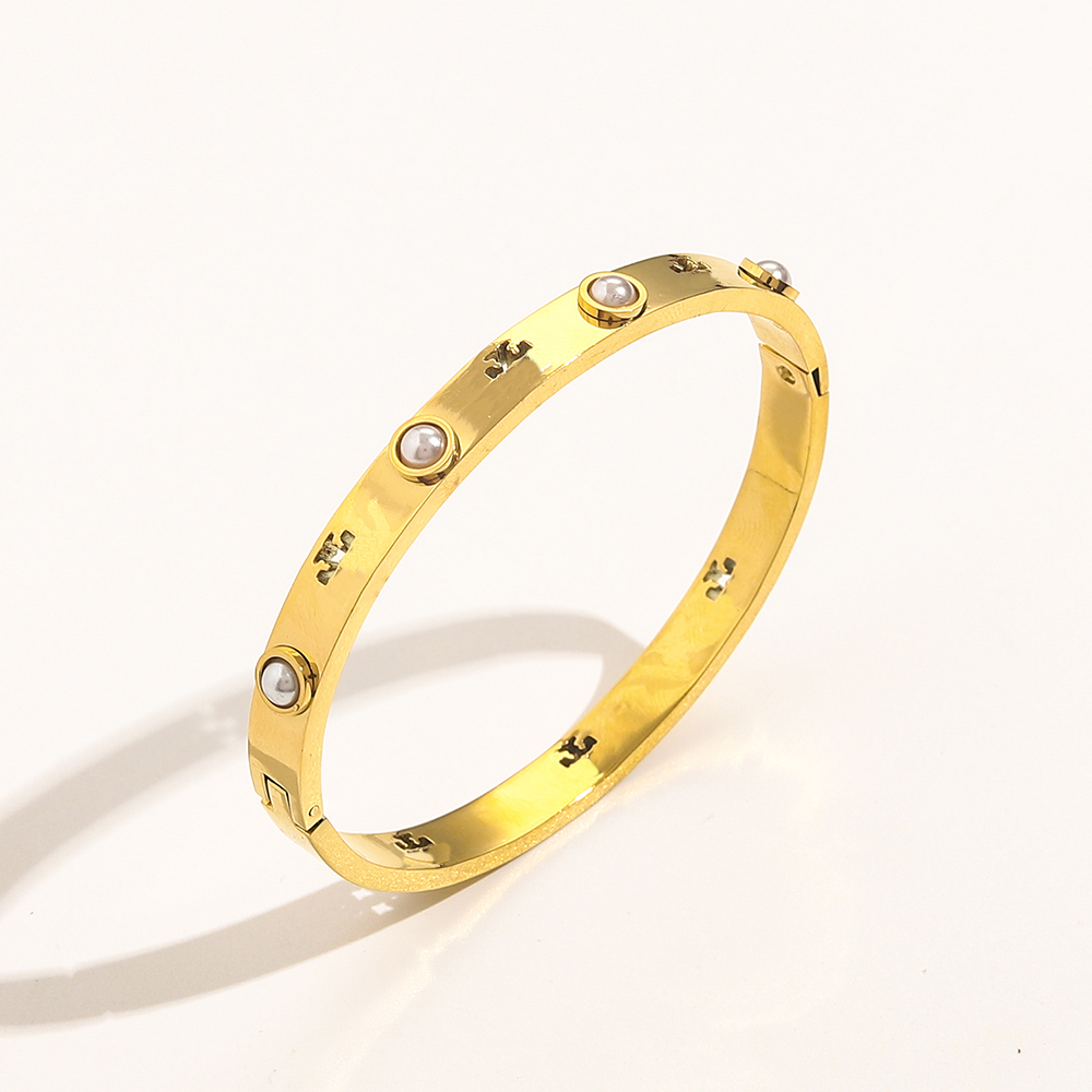 

Women Fashion Designer Bangle Letter Bracelet 18K Gold Plated Stainless Steel Wristband Cuff Accessories Gifts ZG1377