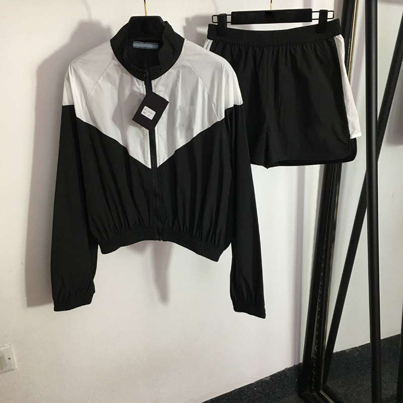 

Women Sport Jacket Tracksuits Long Sleeve Coat Shorts Sets Fashion Letters Print Girls Two Pieces Suit Tracksuit, Black