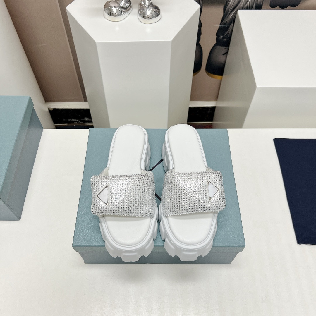 

Soft padded nappa leather slippers Triangle logo lug sole slides Summer bling drilling Sandals Rhinestone slip on flats shoes women's luxury designer footwear, Pda614-1