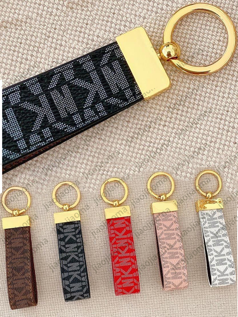 

MO2 Fashion Luxurys Keyring Color Printed Leather Keychains Designers Buckle Lovers Car Men Women Bag High Quality Pendant Accessories Classic Brand 39yao