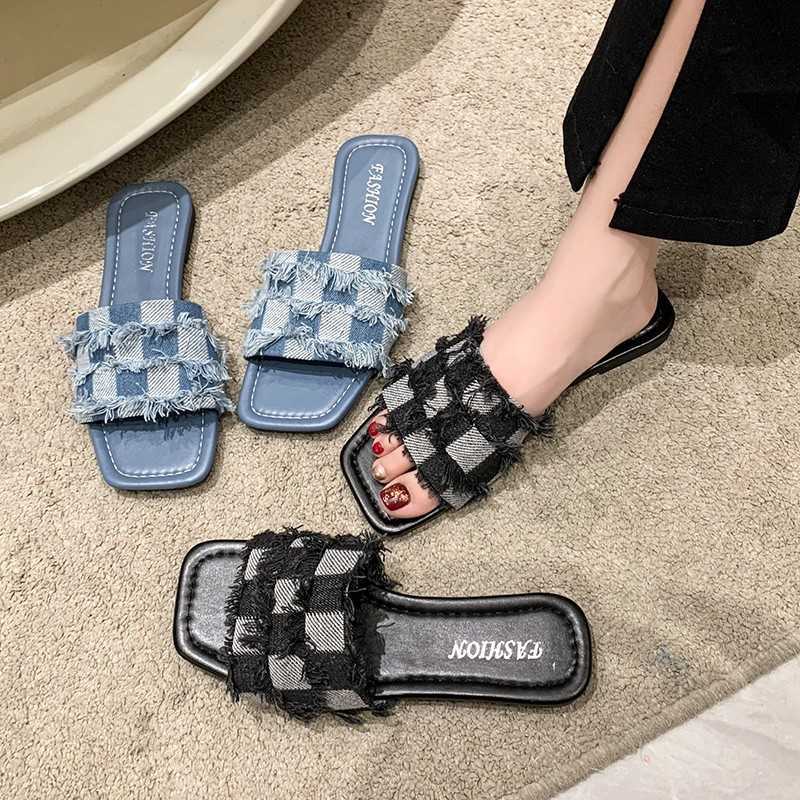 

Sunglasses Sandals Cool slippers for women to wear externally. 2023 Summer New Little Fragrant Flat Bottom One line Trawl Red Versatile Fashion Beach Shoes