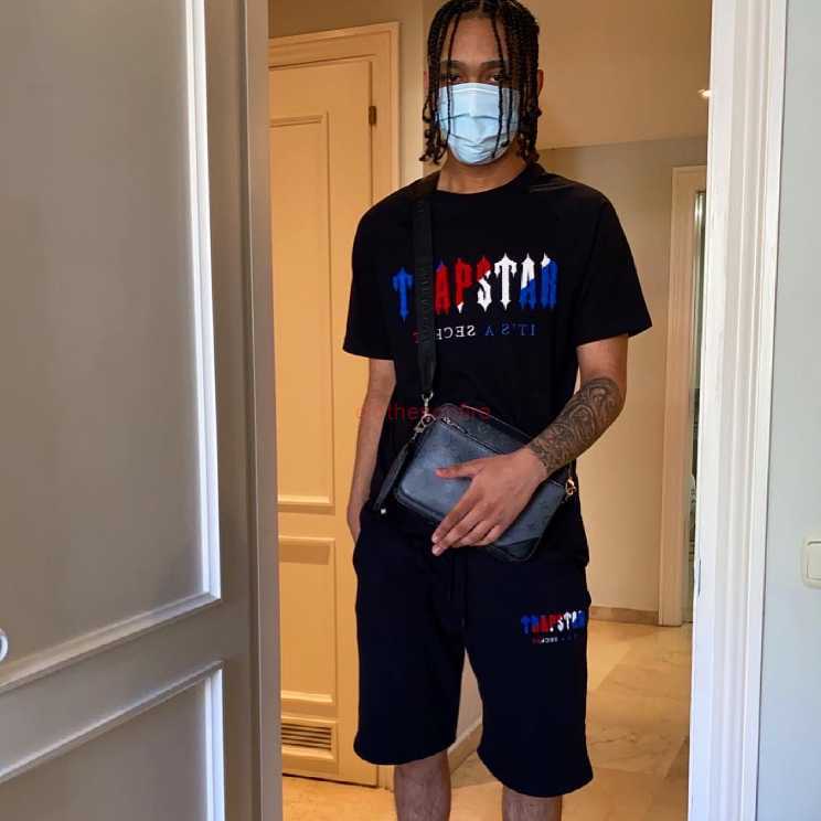 

Designer Fashion Clothing Tees Tsihrts Shirts Trapstar Blue Red Towel Embroidered Short Sleeve Ins Simple Versatile Mens Womens Loose Relaxed Round Neck Tshirt Roc, Black