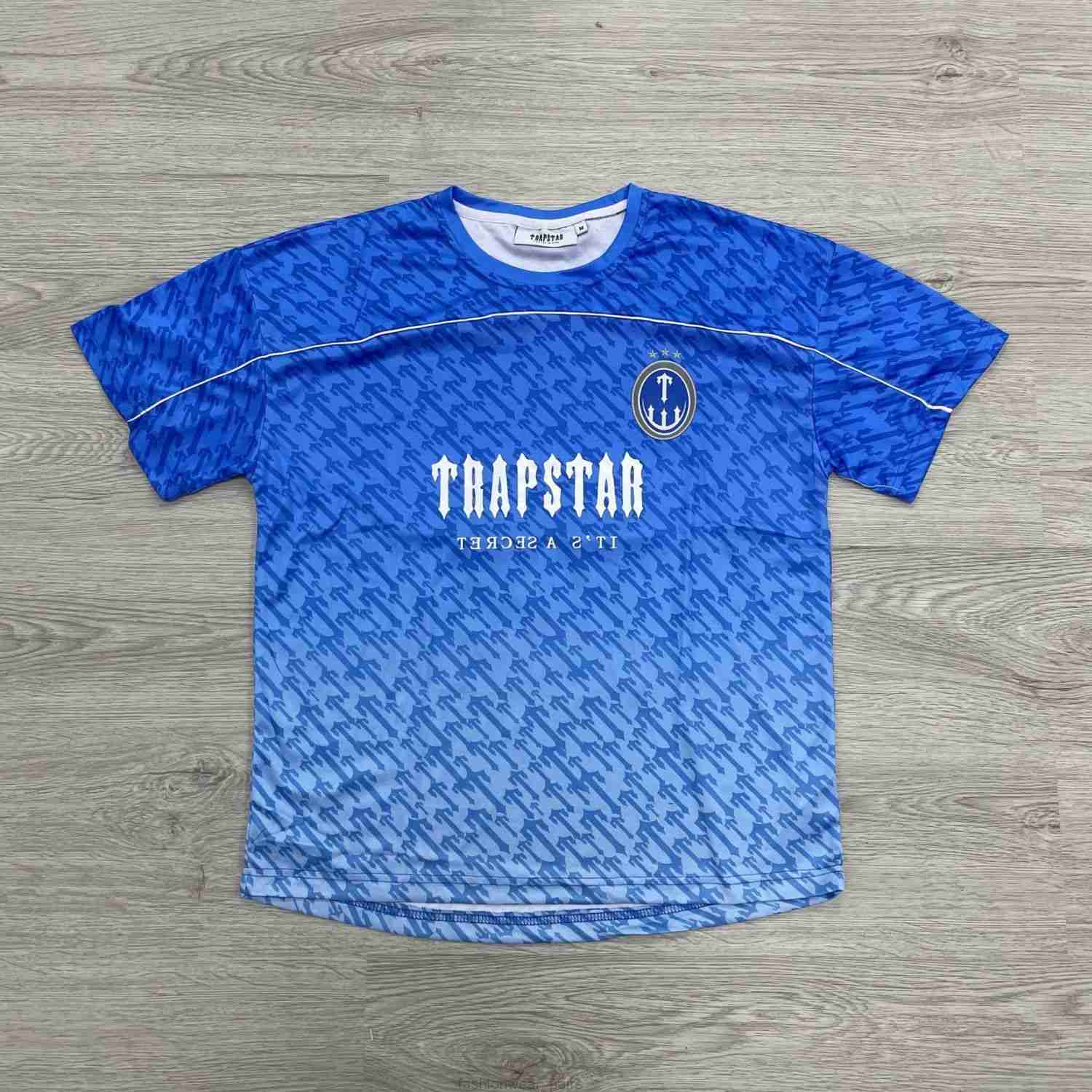 

Designer Fashion Clothing Tees Tsihrts Shirts Trapstar Summer New Gradient Printing Short Sleeve Men's Women's Loose Street 22 Rock Hip hop Cotton Streetwear Tops, Light blue