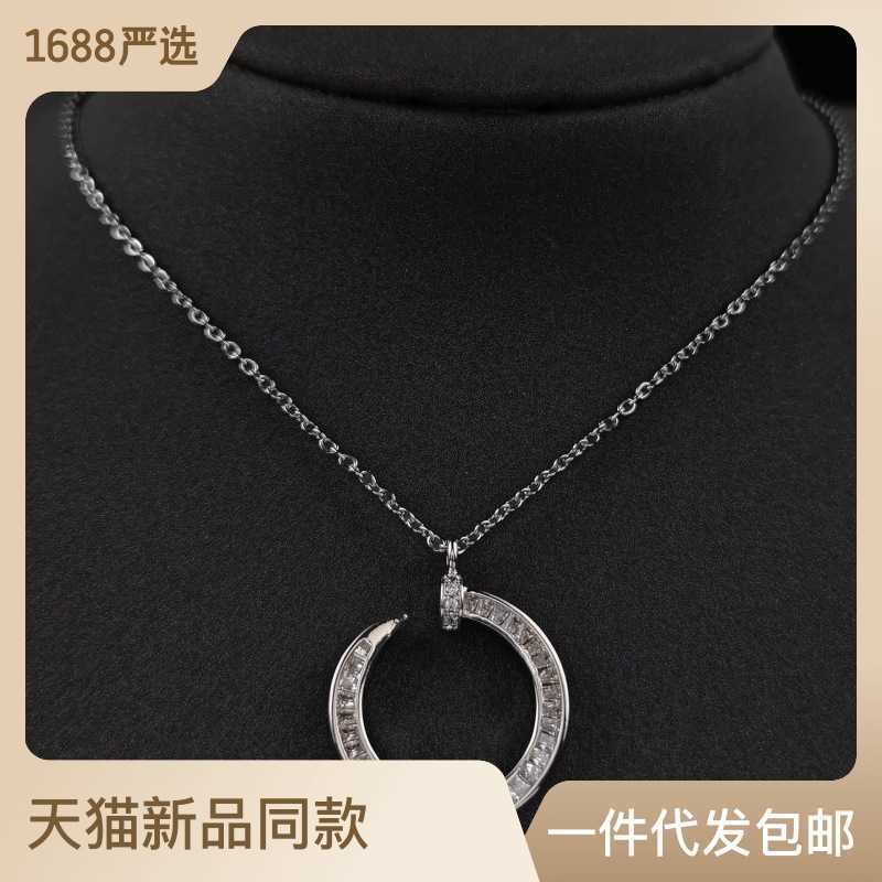 

Bestseller Fashion Micro Inlaid Zircon Women's Necklace with High Sense and Creative Personality Pendant x7362