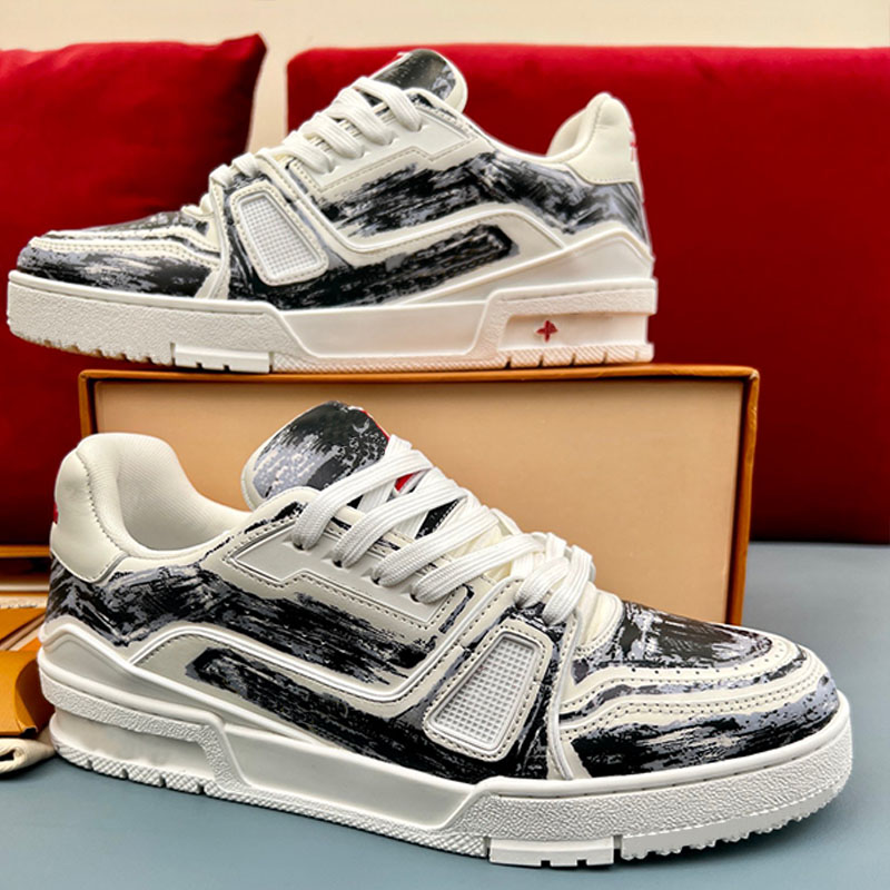 

Italian Designer sports shoes supple calfskin Men Women Sneaker Upper signature printed with colored-in motif Rubber outsole Disenador Zapatillas deportivas