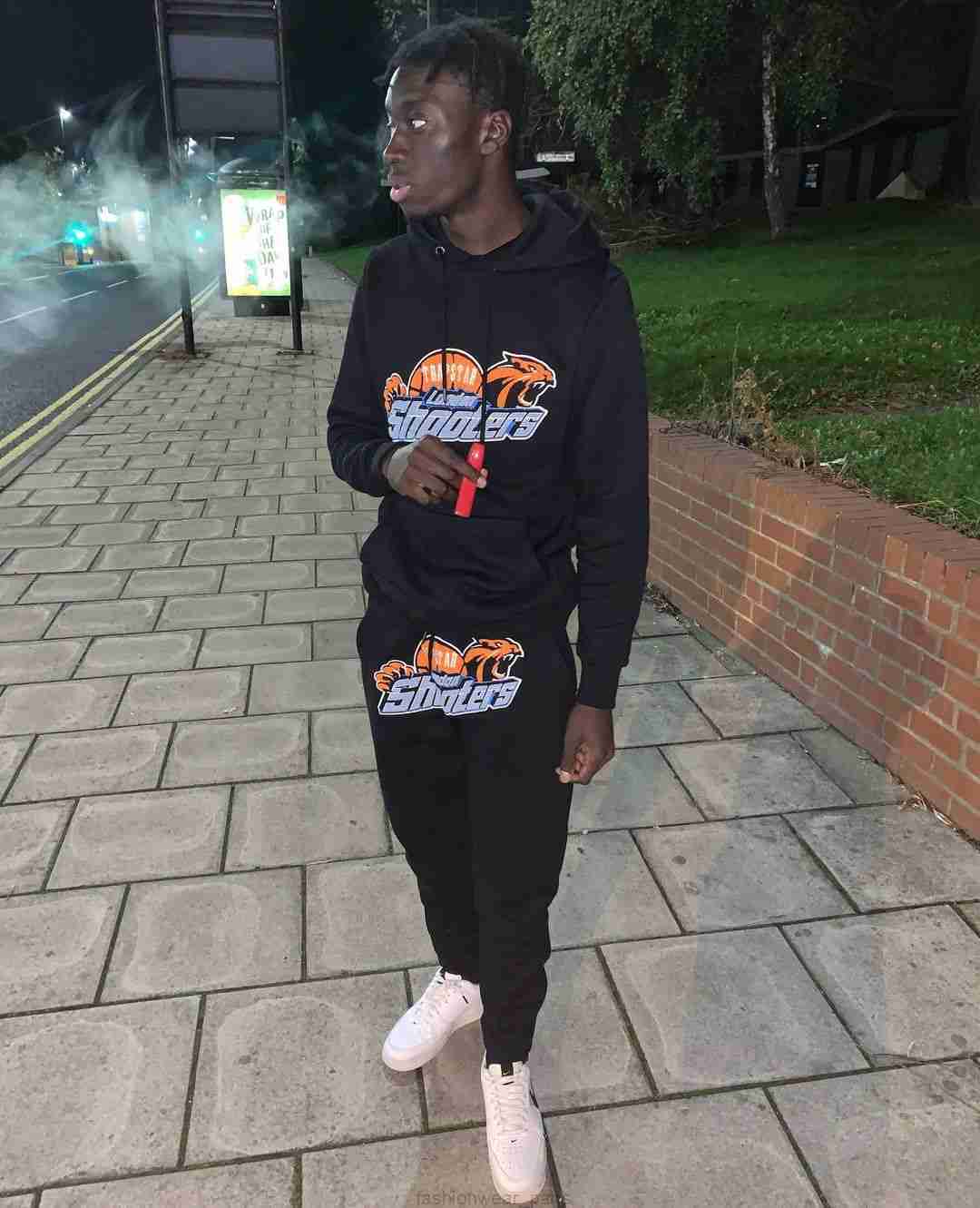 

Designer Clothing Mens Sweatshirts Fashion Streetwear Brand Trapstar Blue Yellow Tiger Head Towel Embroidery Plush Sweater Pants Set Street Ins Pullover jacket, Shipping fee