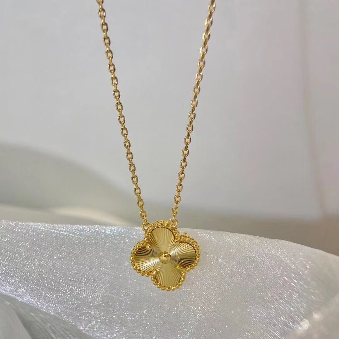 

Fashion gold necklaces designer necklace pandants for women men with bag
