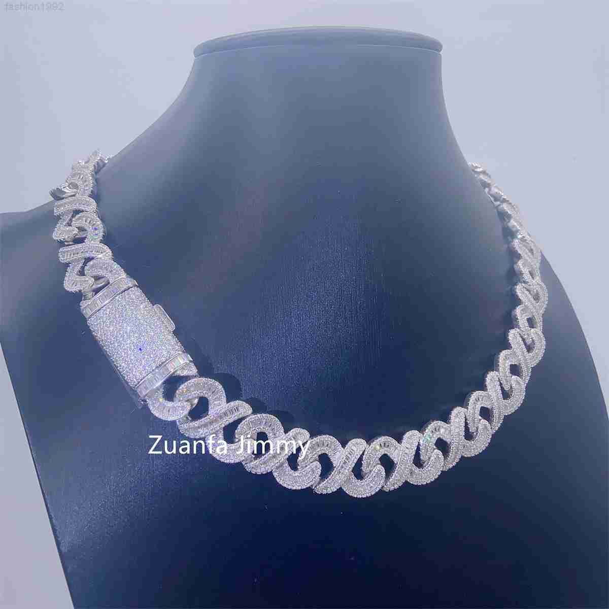 

Customized 15mm Width 925 Sterling Silver Two Tone Color Vvs1 Moissanite Baguette Cuban Link Chain Necklace