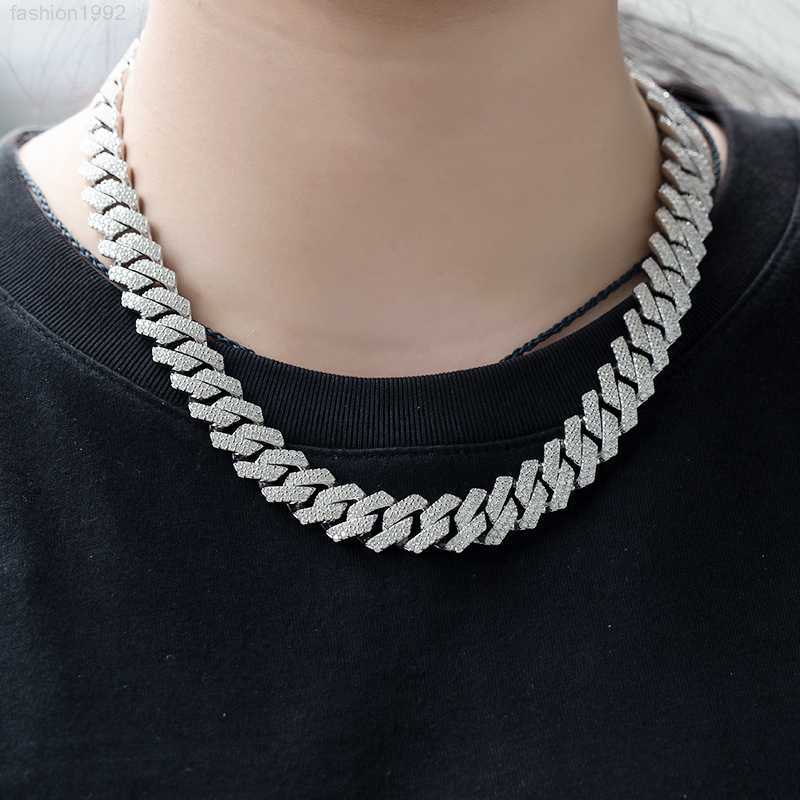 

Custom 925 Sterling Silver Gold Plated Iced Out Hip Hop Moissanite Cuban Link Chain Pendant Jewelry