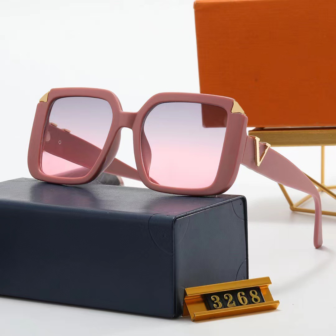 

Square sunglasses V luxury sunglasses women sunglass men glasses Large frame around metal decorated lettering logo design Fashion brand UV400 sunglasses