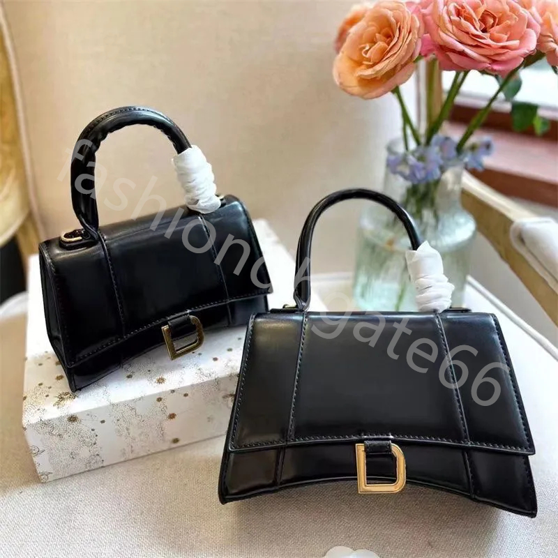 

Luxury Hourglass Shoulder Burbrery Bags Designer Bag Black Crocodile-Embossed Cow Leather Small Crossbody Bag Half Moon Hobos Handbag With Box Quality Clutch Bag, 00