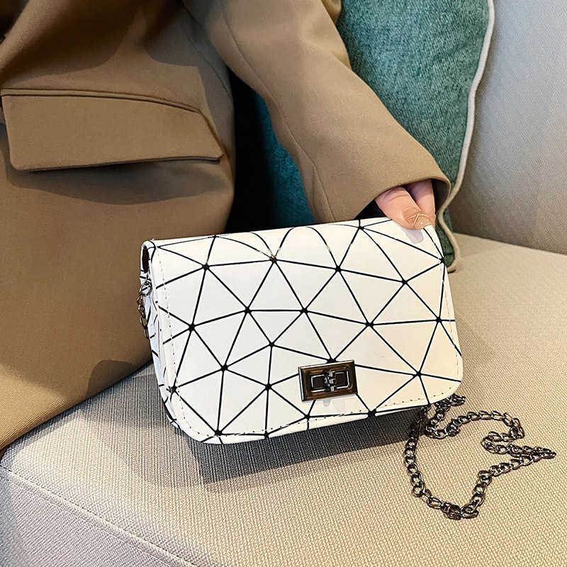 

Bag 2022 New style messenger bag Fashion portable Korean women's bag Chain bag Fashion women's bag One shoulder small square bag, Silver4